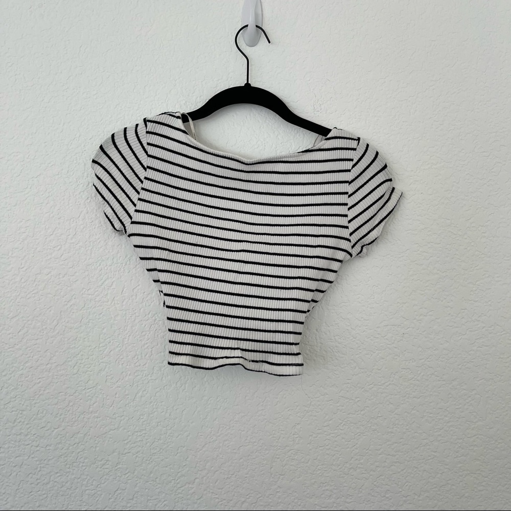 Backless top - Picture 4 of 6